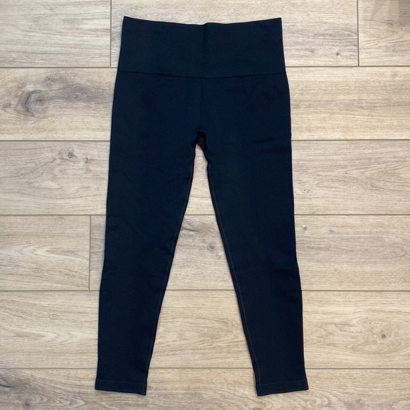 Spanx | Look At Me Now | Seamless Shaping Leggings - Picture 6 of 12